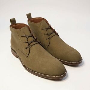 New in Box Kenneth Cole Reaction Men’s Suede Chukka Boots Deluxe Dress Tech Demi